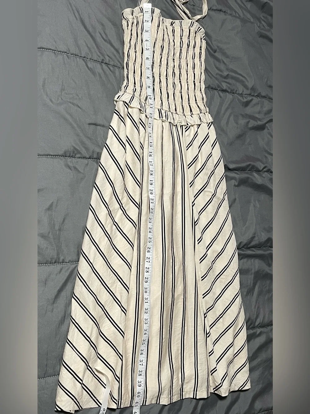 ✨ NWT Smocked Midi Dress Flowy Halter | Sleeveless - Picture 6 of 12